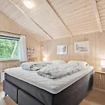 Lovely In With Kitchen