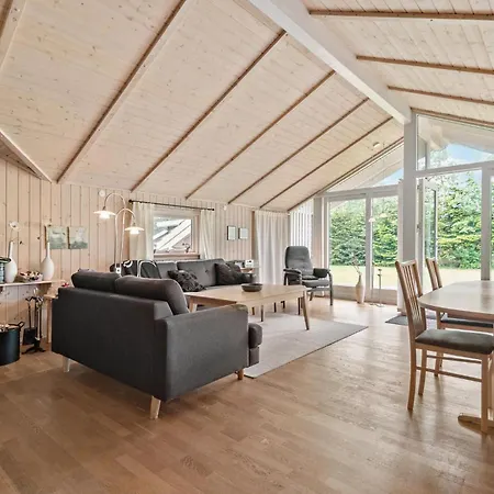 Lovely In With Kitchen *