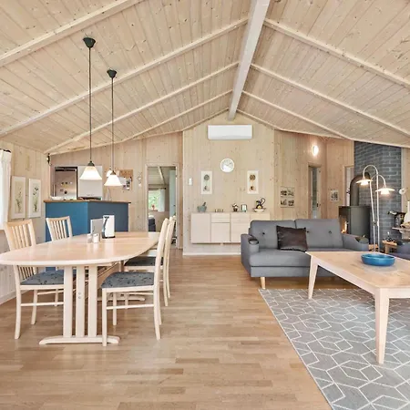 Lovely In With Kitchen