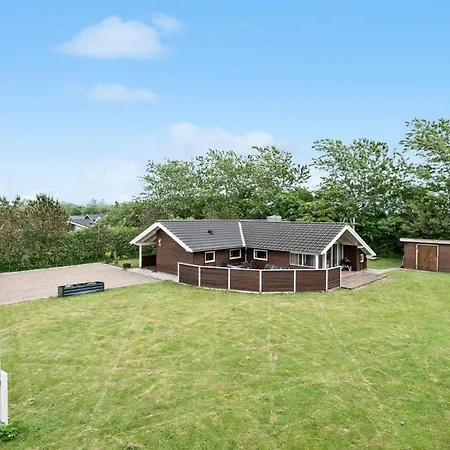 Lovely In With Kitchen