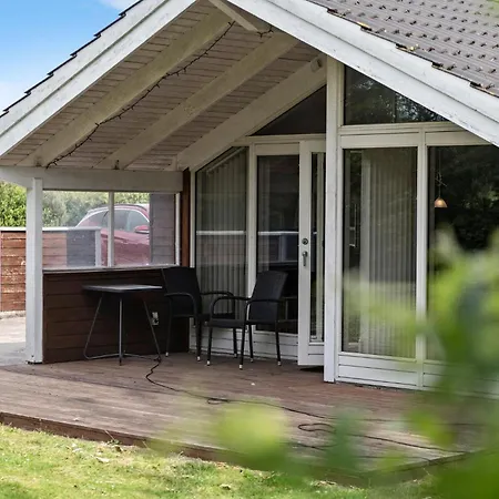 Feriehus Lovely In With Kitchen