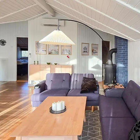 Lovely In With Kitchen
