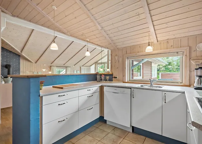 Lovely In With Kitchen *