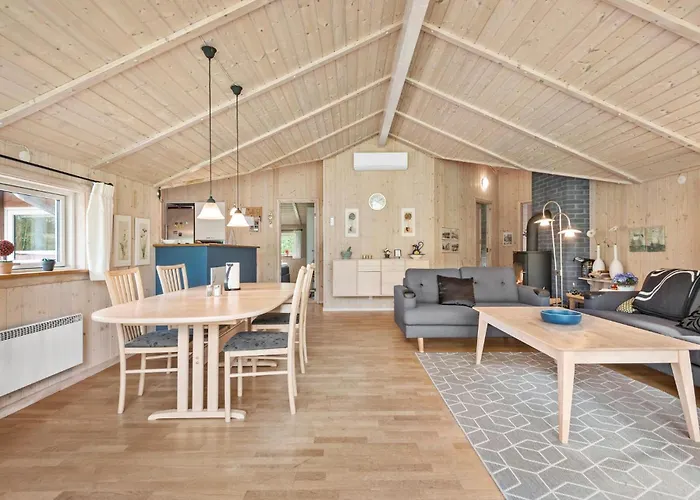 Lovely In With Kitchen